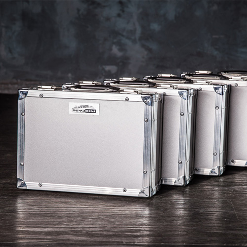 Алюминиевые кофры для подарков