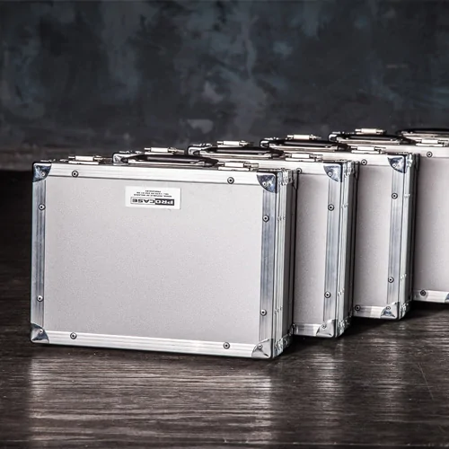 Алюминиевые кофры для подарков