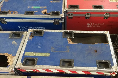 Разломанный кейс из китайской фанеры