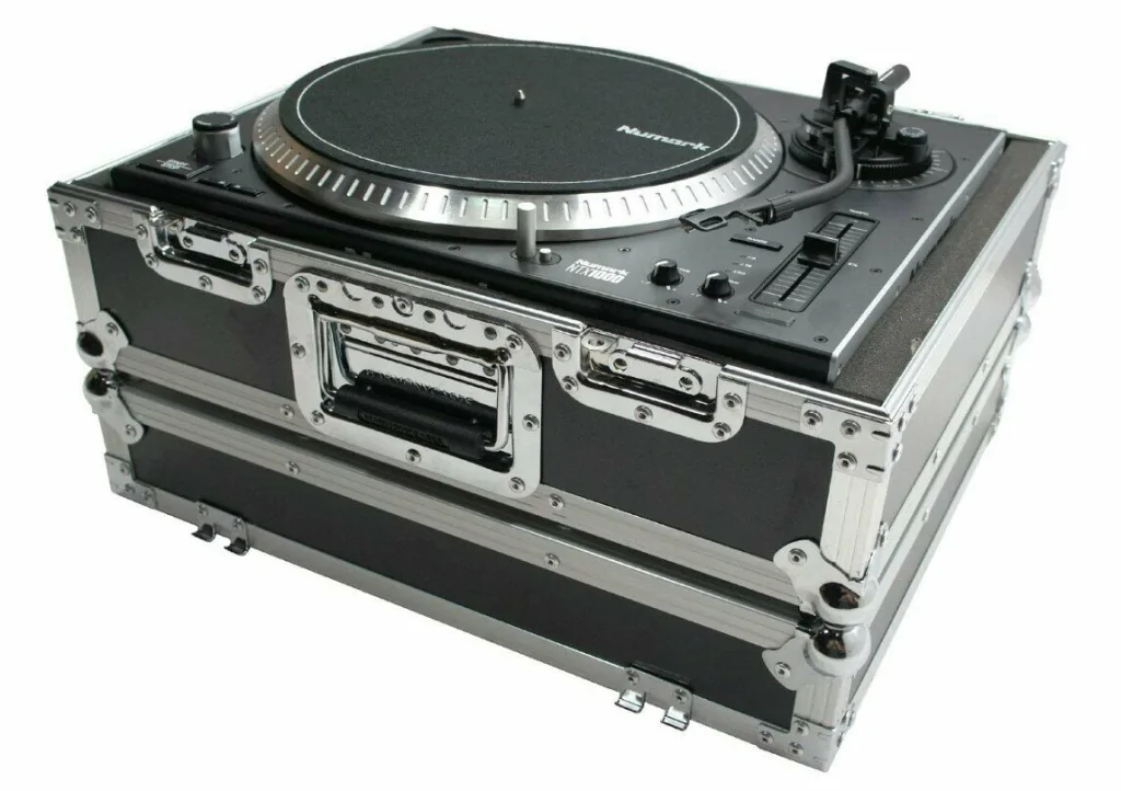 Кейсы для виниловых проигрывателей