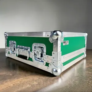 Кейс для винилового проигрывателя Technics Quartz Direct Drive Automatic