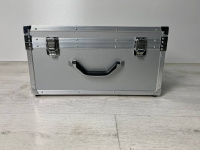 Кофр алюминиевый для оборудования на ножках