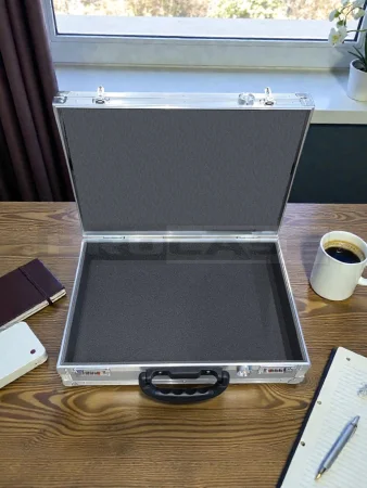 Алюминиевый кейс с кодовым замком