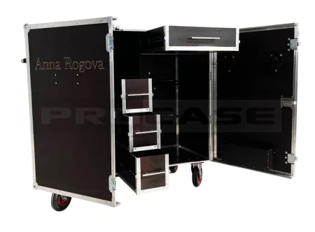 Шкаф (ларь) для конной амуниции Конти Шкаф (ларь) для конной амуниции Конти