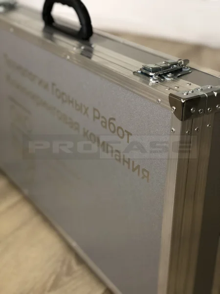 Алюминиевый кейс (кофр) для оборудования