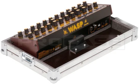 Кофр для синтезаторов Behringer WASP