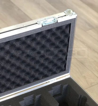 Кейс (кофр) брендированный с цветной печатью