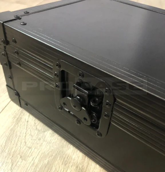 Кейс кофр для встроенного проектора