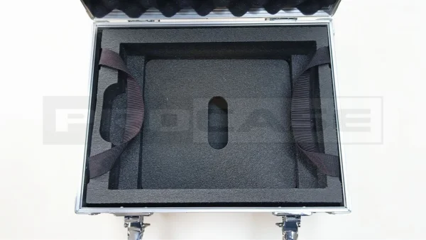 Кейс для планшета с отсеком для датчиков