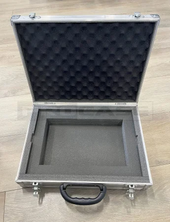 Алюминиевый кейс (кофр) для ноутбука