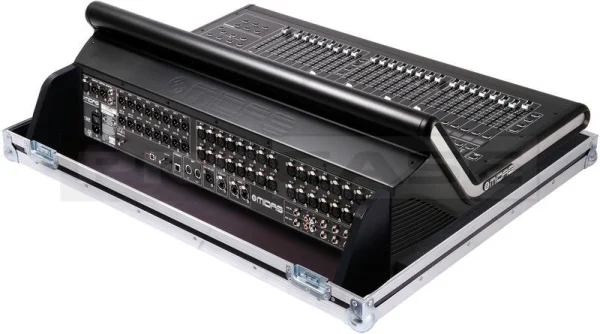 Кейс (кофр) для Midas M-32 Кейс (кофр) для Midas M-32