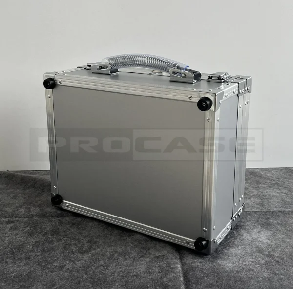 Алюминиевый кейс (кофр) для инструментов Алюминиевый кейс (кофр) для инструментов
