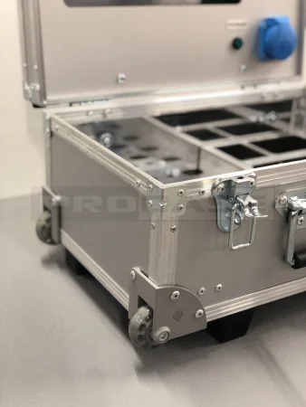 Кейс (кофр) с выдвижной ручкой Kofcase