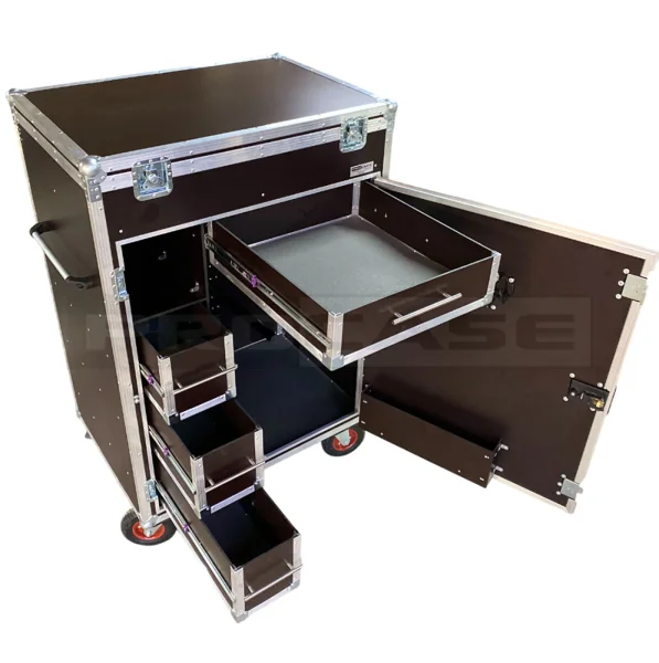 Шкаф (ларь) для конной амуниции Контаж