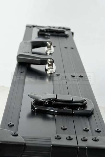 Кейс для ноутбука и отсеком для документов