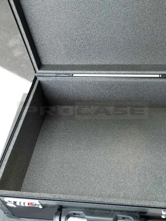 Кейс алюминиевый с кодовыми замками