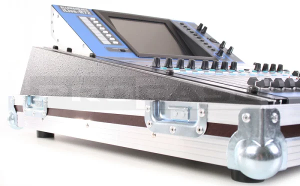 Кейс (кофр) для Allen & Heath iLive R-72 Кейс (кофр) для Allen & Heath iLive R-72