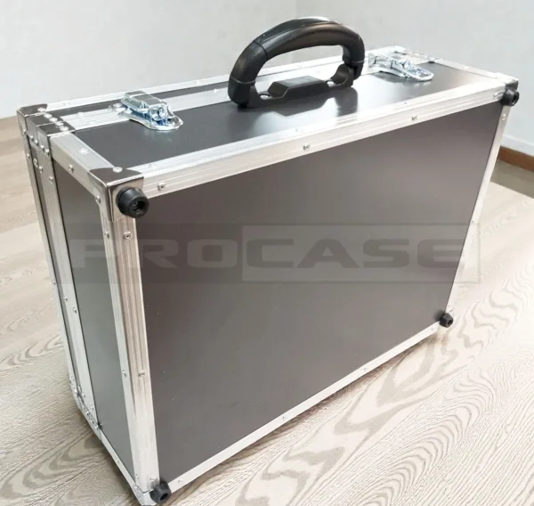 Алюминиевый универсальный кейс для инструментов