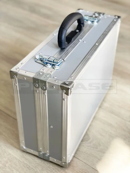 Алюминиевый кейс для планшета