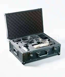Кофр для 2 микрофонов с отсеком для коммутации
