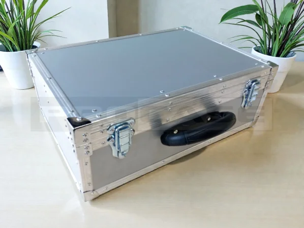 Алюминиевый кейс для инструментов с отсеком для документов