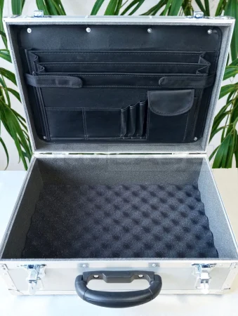 Алюминиевый кейс для инструментов с отсеком для документов