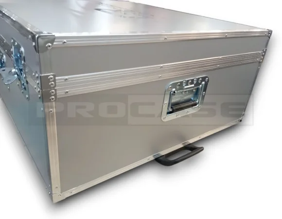 Кейс кофр на колёсах универсальный