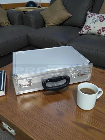 Алюминиевый кейс с кодовым замком