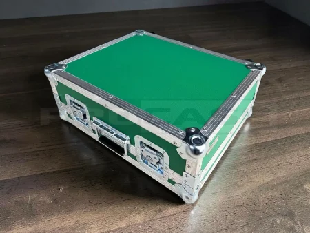 Кейс для винилового проигрывателя Technics Quartz Direct Drive Automatic