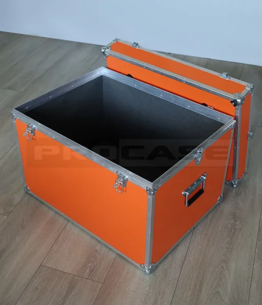 Цветной ящик для инструментов