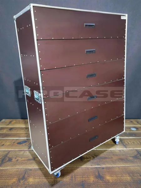 Кейс для реквизита с выдвижными ящиками