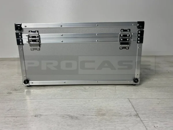 Кофр алюминиевый для оборудования на ножках