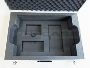 Кофр для монитора с отсеками для коммутации