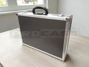 Алюминиевый кейс для 6 микрофонов