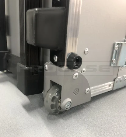 Кейс (кофр) с выдвижной ручкой Kofcase