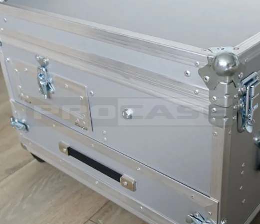 Ящик для инструментов алюминиевый