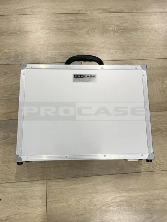 Алюминиевый кейс (кофр) для ноутбука