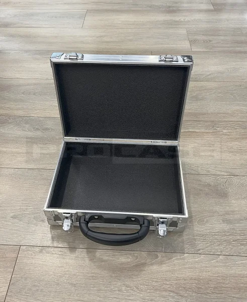 Кейс (кофр) для ценных бумаг Treus