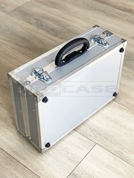 Алюминиевый кейс для планшета