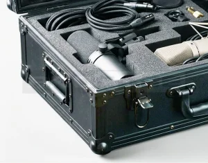 Кофр для 2 микрофонов с отсеком для коммутации