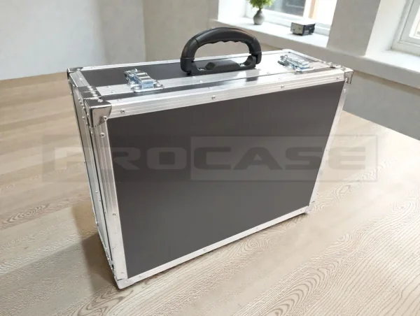 Кейс для спортивного инвентаря