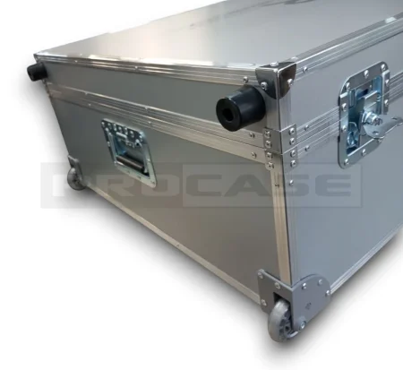 Кейс кофр на колёсах универсальный