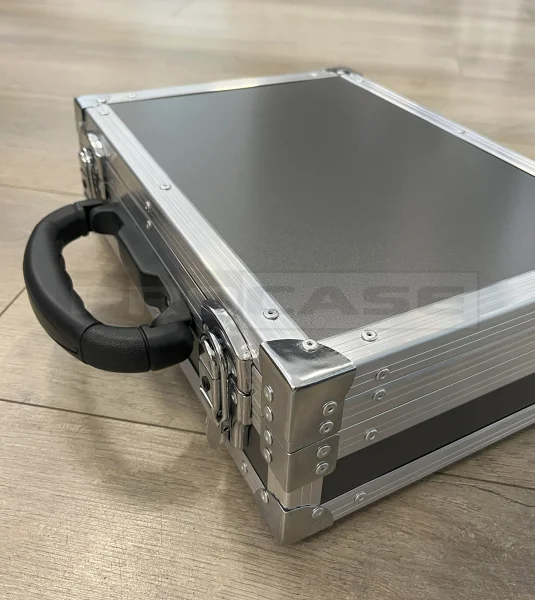 Кейс (кофр) для ценных бумаг Treus