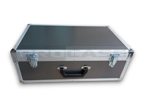 Кофр (кейс) для спортивного инвентаря универсальный Кофр (кейс) для спортивного инвентаря универсальный