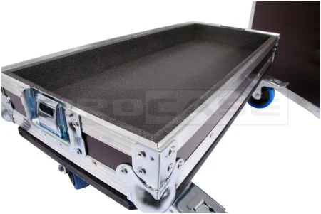 Кейс (кофр) для Fender Mustang IV  GT200 Кейс (кофр) для Fender Mustang IV  GT200