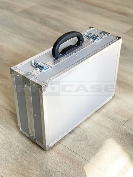 Алюминиевый кейс для планшета