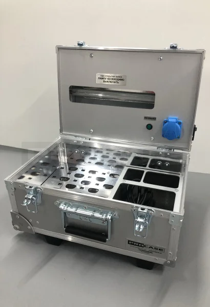 Кейс (кофр) с выдвижной ручкой Kofcase Кейс (кофр) с выдвижной ручкой Kofcase