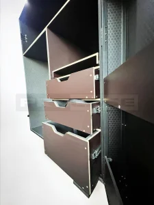 Шкаф для костюмов и одежды