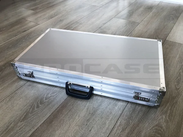 Кейс с кодовыми замками