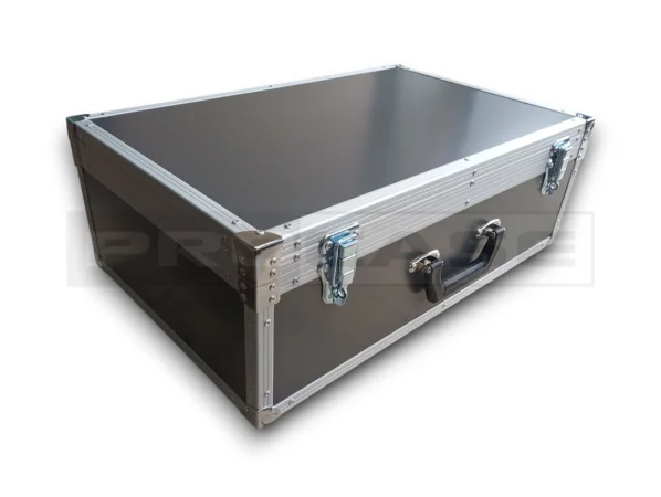 Кофр (кейс) для спортивного инвентаря универсальный Кофр (кейс) для спортивного инвентаря универсальный